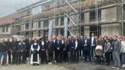 Richtfest in Kloster Helfta: Zimmermann versteckt Kinderschuh im Dachstuhl