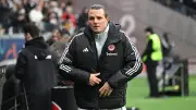 Riera vor dem Aus: Soll Fußballgott Meier Eintracht retten?
