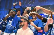 Schalke 04: Bundesliga-Rückkehr löst Partysturm in Gelsenkirchen aus