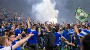 Schalke baut Tribünen ab, um Platzsturm bei Aufstieg zu verhindern