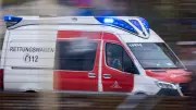 Schwerer Unfall bei Bützow: Auto gegen Baum – Fahrer schwer verletzt