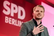 SPD-Generalsekretär sagt Berliner SPD Unterstützung beim Mietendeckel zu