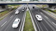 Steinwürfe auf Stadtautobahn: Polizei sucht betroffenen Autofahrer