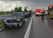 Tödlicher Unfall auf A61 bei Kerpen: Frau stirbt, Kind schwer verletzt