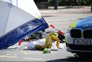 Tödlicher Unfall in Bremen: Lkw erfasst Radfahrerin (73)
