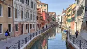 Todesdrama in Venedig: 20-Jähriger ertrinkt im Kanal Rio Marin