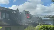 Unkrautbrenner löst Hausbrand aus: Rentner in Hamburg freigesprochen