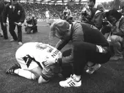 Weinender Brehme: Der tragische Abstieg des 1. FC Kaiserslautern 1996