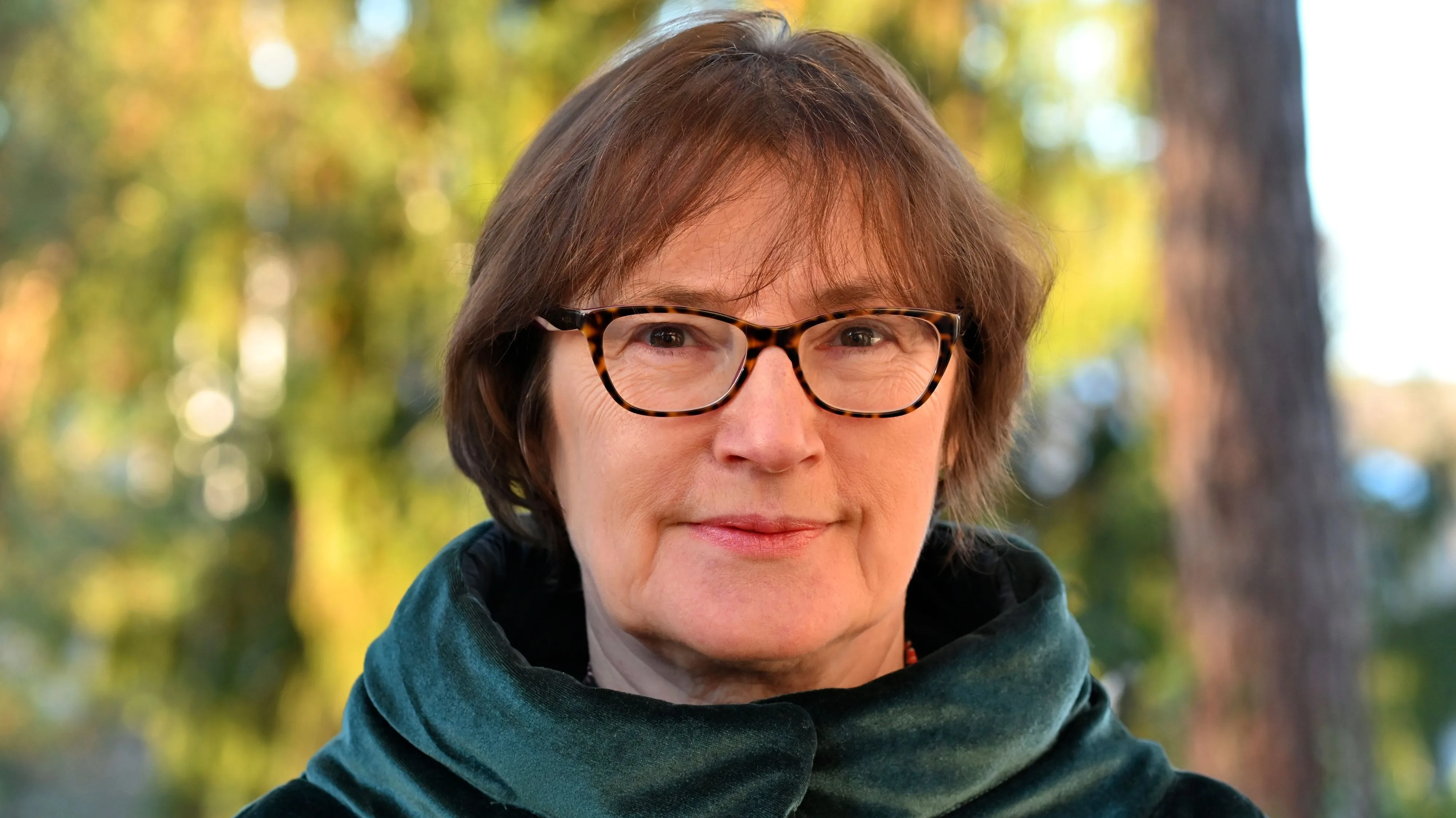 Steffi Memmert-Lunau liest in Gatersleben aus neuem Naturbuch über Birken