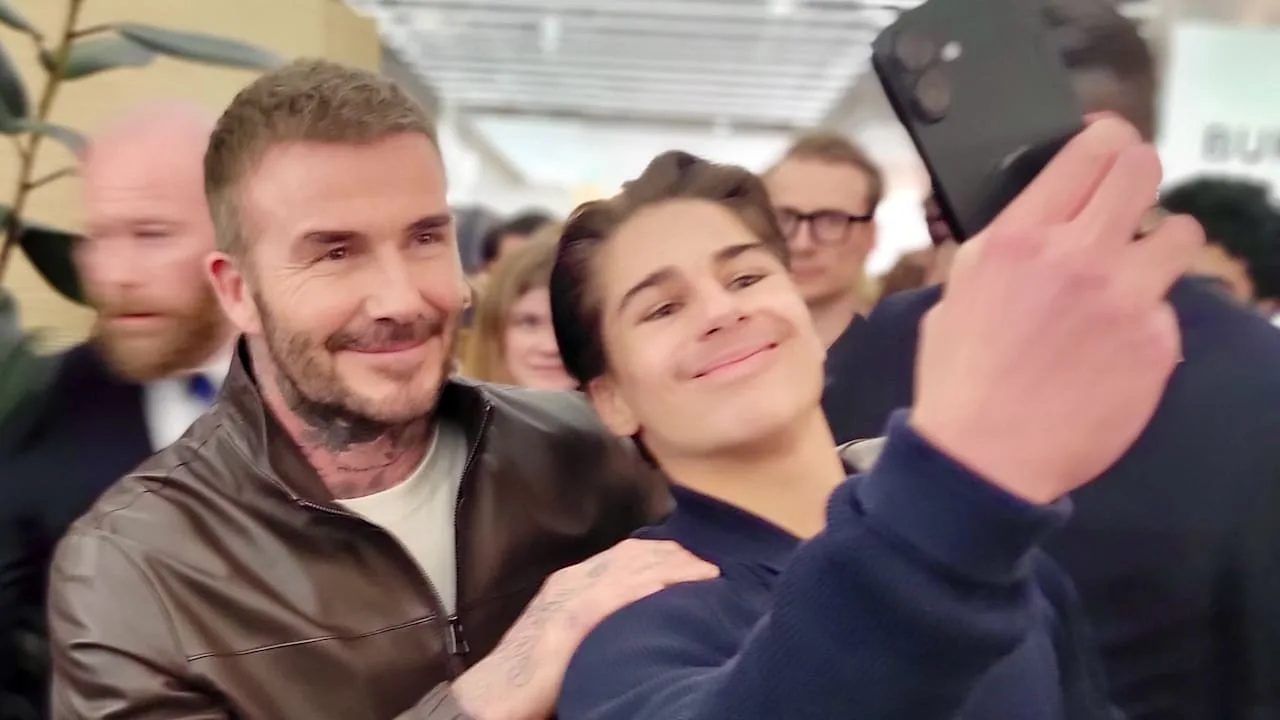 David Beckham überrascht im Berliner KaDeWe