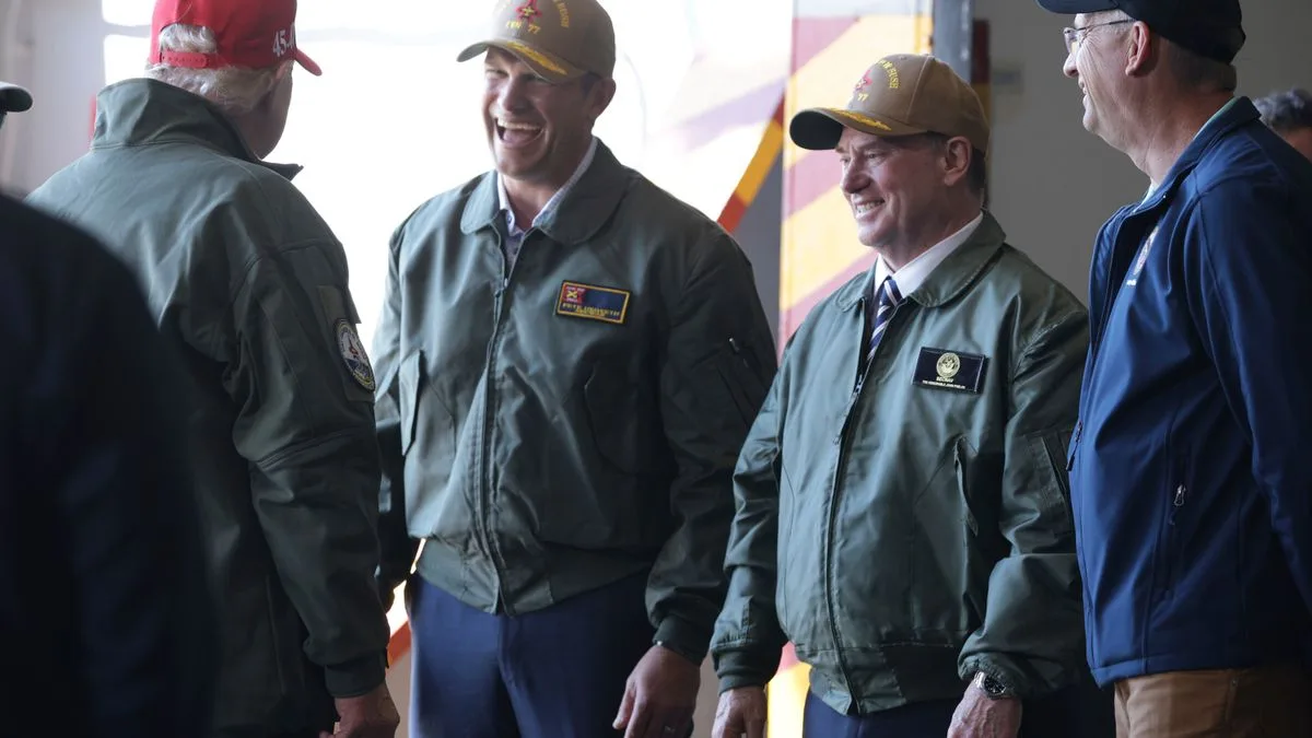 Marine-Staatssekretär John Phelan verlässt Pentagon