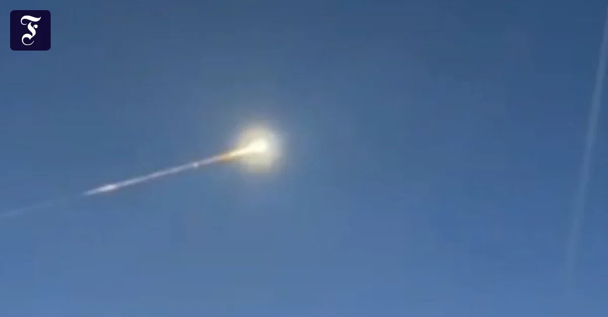 Meteoritenschauer in Rheinland-Pfalz: Trümmer beschädigen Häuser