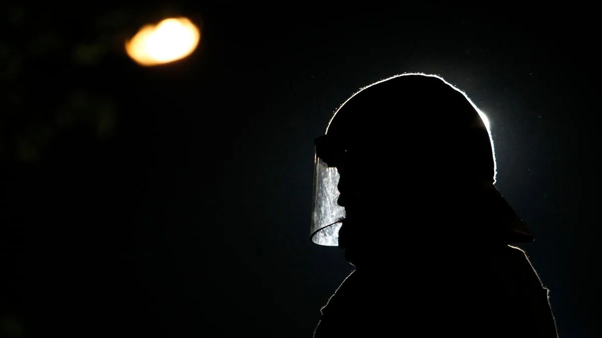 Polizist verliert Job nach Faustschlag an gefesselten Mann