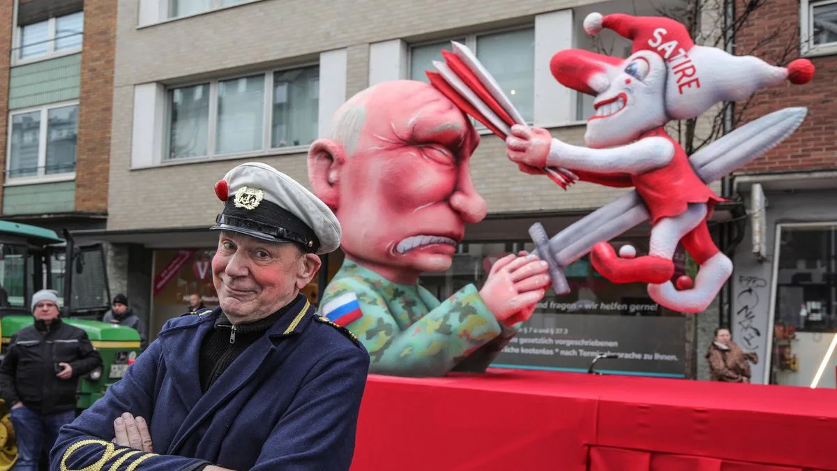 Rosenmontag: Jacques Tilly zeigt neuen Putin-Wagen trotz Moskauer Prozess