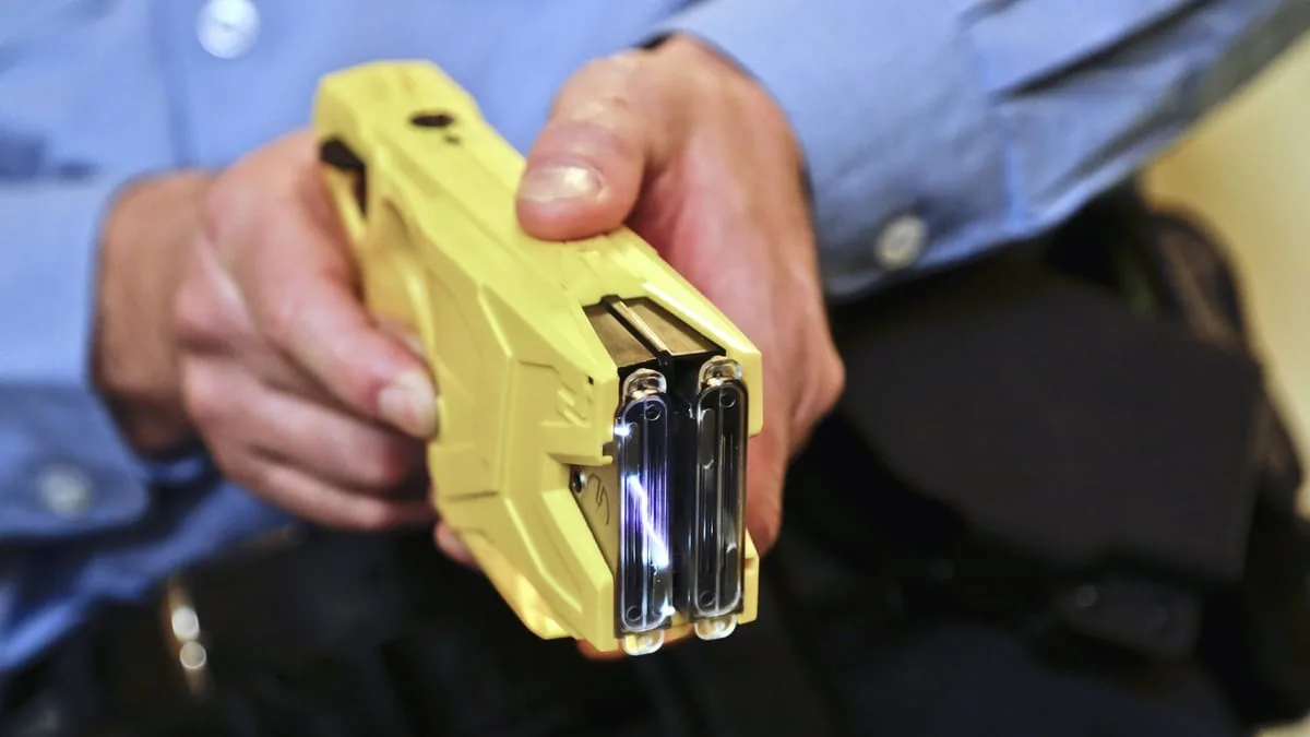 Sachsen: Taser ab 2027 als Standardwaffe für Polizei geplant