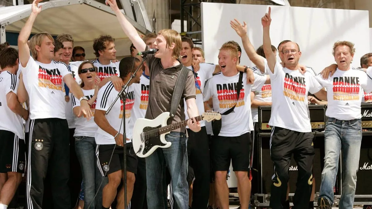 Neue Doku zeigt Sportfreunde Stiller privat: Vom Sommermärchen zur Pause