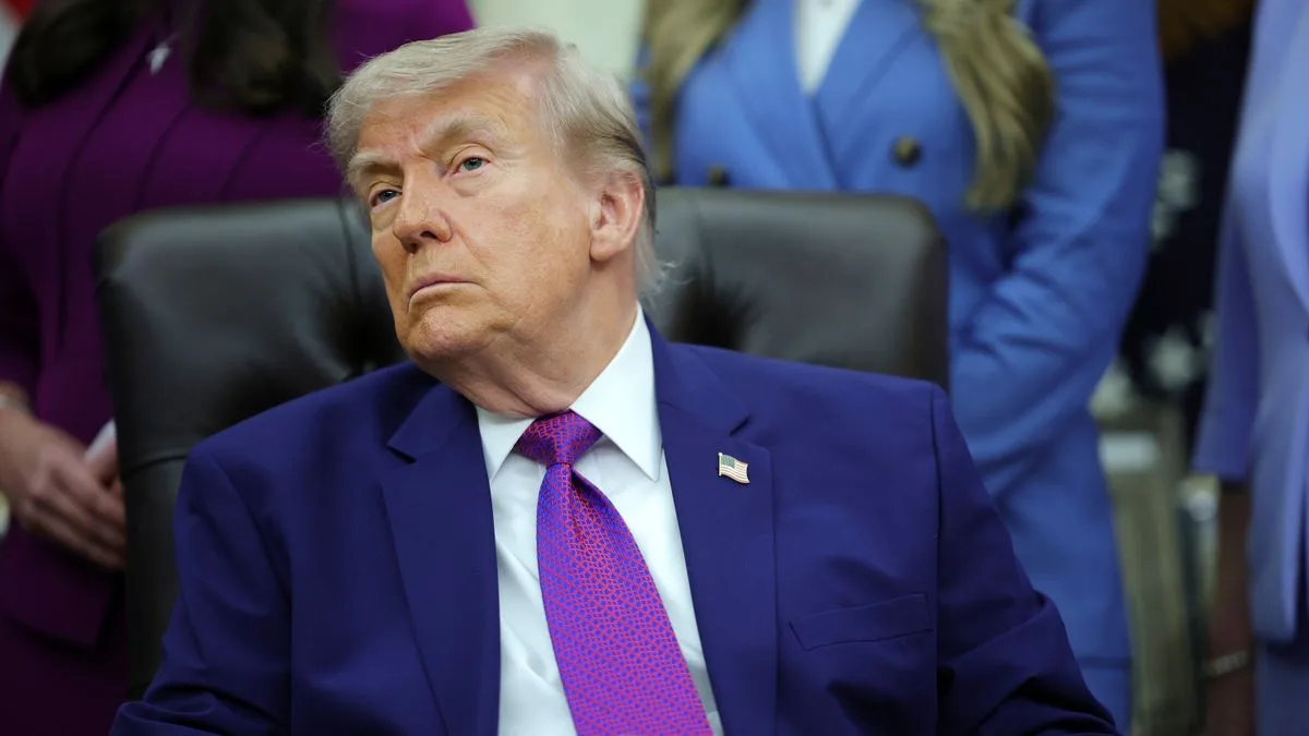Trump greift Republikaner Massie an und unterstützt Gegenkandidaten
