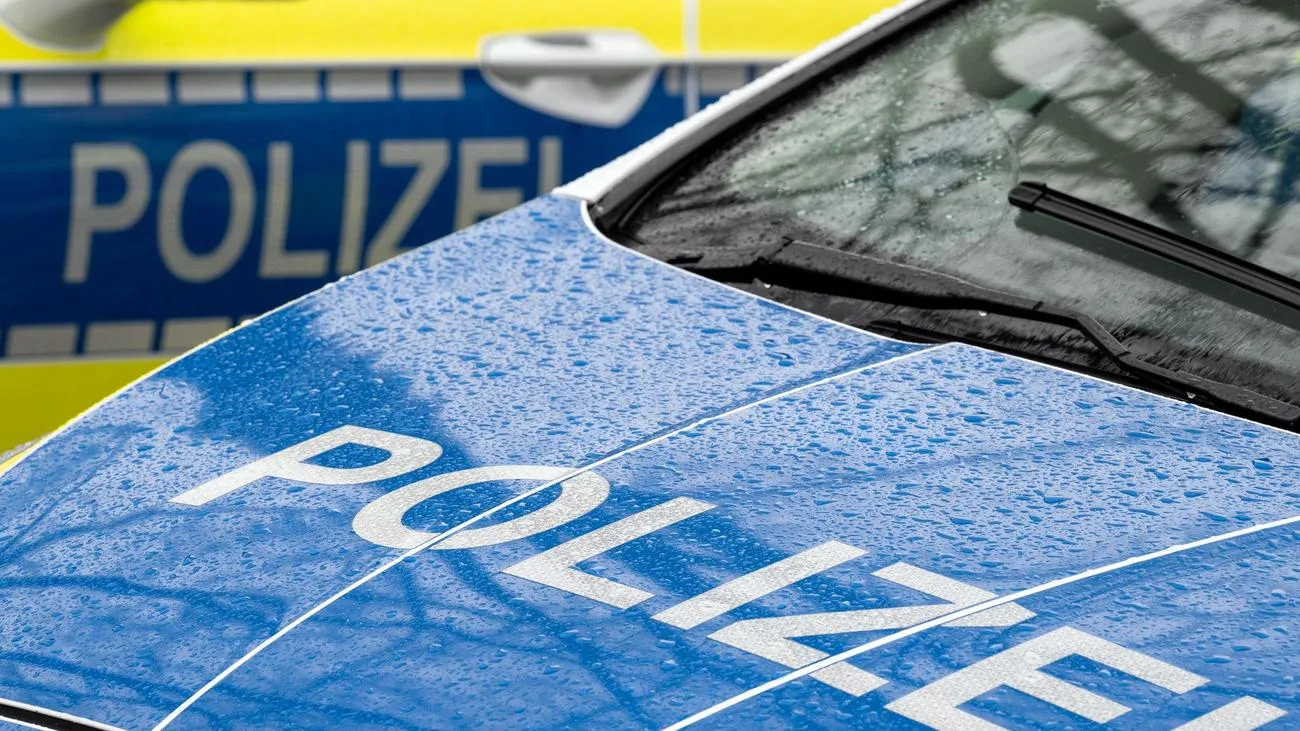Unfall in Oelsnitz: Transporter und Regionalbahn kollidieren