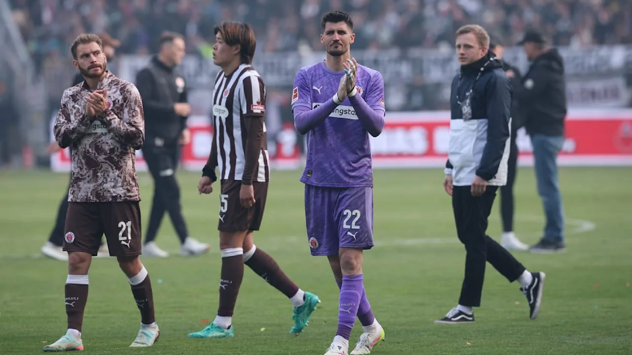 Nikola Vasilj verkündet Abschied vom FC St. Pauli nach Abstieg