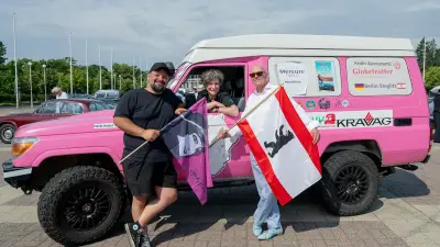 8. Heidi-Hetzer-Gedenkfahrt: 140 Oldtimer sammeln über 5200 Euro für Blinde