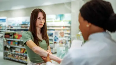 Apothekerin Dr. Lucas: Neurodermitis-Behandlung ohne Hautarzttermin