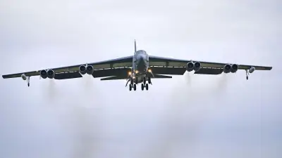 B-52-Bomber in Kalifornien kurz nach Start abgestürzt