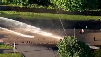 Belfast: Wasserwerfer gegen Demonstranten nach Messerattacke