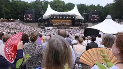 Berliner Philharmoniker auf der Waldbühne: Gewitterluft und Beethovens Neunte