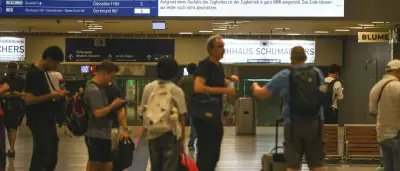 Bundesweiter Bahn-Stillstand: Funkstörung legt Fernverkehr lahm