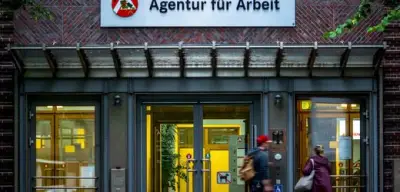 Designermöbel im Jobcenter: Chef nach 906.000-Euro-Skandal abberufen