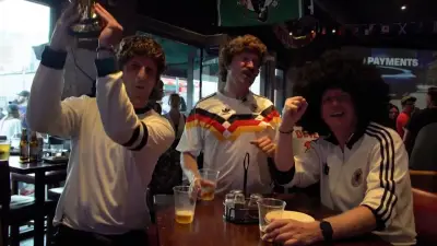 Deutsche Fans in Boston feiern vor Paraguay-Spiel: Euphorie pur