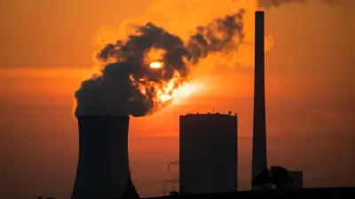 EU-Kommission treibt Energiekosten in die Höhe – scharfe Kritik