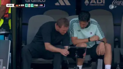 Frust-Explosion: Nagelsmann tobt vor seinem iPad