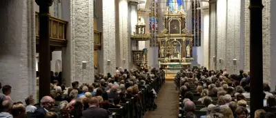 Gedenkgottesdienst in Stade nach tödlicher Tat mit sechs Toten