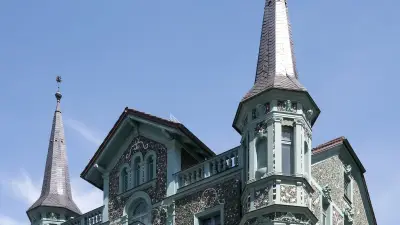 Glasscherbenvilla in Passau: Einzigartiges Bauwerk mit bunter Fassade
