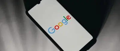Google haftet für KI-Übersicht: Münchner Verlage siegen vor Gericht