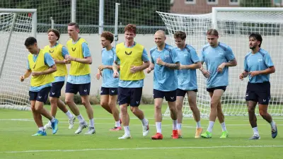 Hertha BSC: Trainingsauftakt mit neuen Gesichtern und Abschiedsvorbereitung