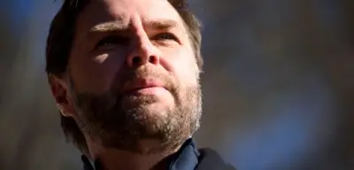 JD Vance entschuldigt sich für „kinderlose Katzenfrauen“-Aussage