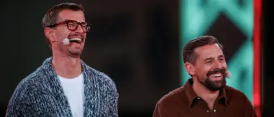 Joko und Klaas zeigen Alltag an der ukrainischen Front in Langzeitdoku