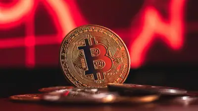 Krypto-Umfrage: Bitcoin-Anleger erwarten Tief bei 25.075 Dollar