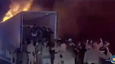Polizei rettet 39 Migranten aus brennendem Lkw in Texas
