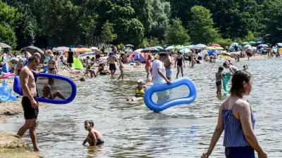 Rekordhitze in Berlin: Feuerwehr im Dauereinsatz, Hunderte suchen Kühlung im Kanal
