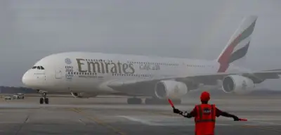 Risse in Flügelteilen: 16 Airbus A380 müssen am Boden bleiben