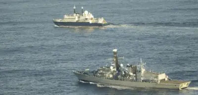 Russisches Kriegsschiff feuert Warnschüsse im Ärmelkanal ab