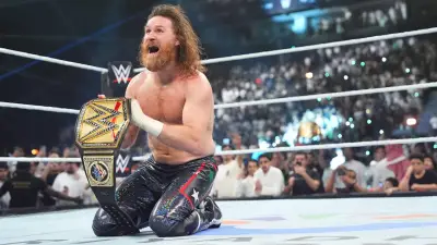 Sami Zayn überraschend zum WWE-Champion gekrönt in Saudi-Arabien