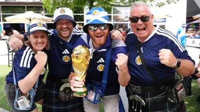 Schottische Fans fahren mit Schulbussen zur WM in Boston