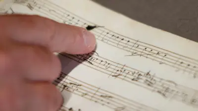 Sensationsfund in Paris: Notenheft entpuppt sich als Mozart-Werk