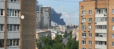 Ukrainische Drohnen treffen Raffinerie in Moskau – Brand ausgebrochen