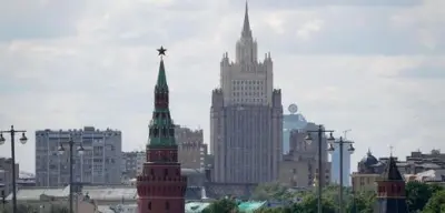 Ukrainische Drohnen treffen Raffinerie nahe Moskau – G7-Gipfel überschattet