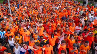 WM 2026: 20.000 Oranje-Fans verzaubern Houston mit friedlichem Marsch